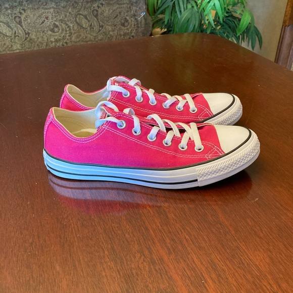 Converse All Star Cerise Pink Sneakers size women 9
Men 7in excellent condition - Picture 4 of 8